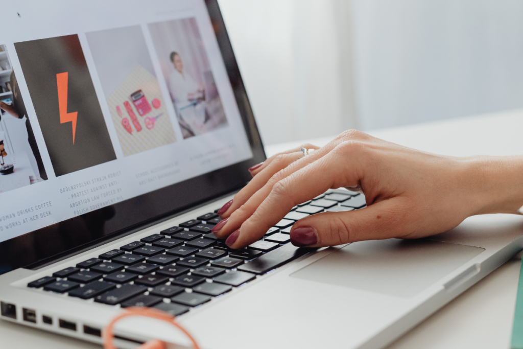 how to sell digital products using Pinterest